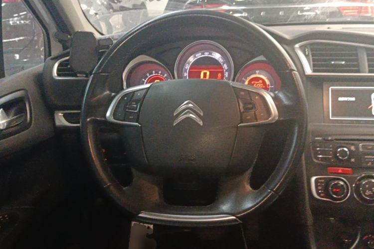 Used Citroen C4L 2014 1.6THP Intelligent Drive Automatic Dynamic Model Steering Wheel