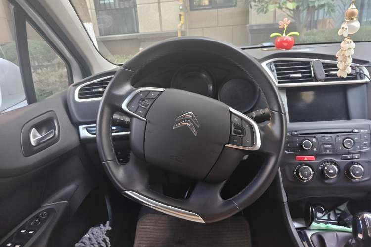 Used Citroen C4L 2014 1.8L Intelligent Drive Manual Enjoyment Model Steering Wheel