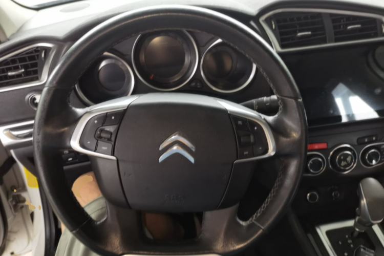 Used Citroen C4L 2014 1.6THP Intelligent Drive Automatic Dynamic Model Steering Wheel