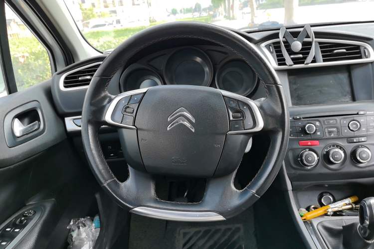 Used Citroen C4L 2014 1.8L Intelligent Drive Manual Enjoyment Model Steering Wheel