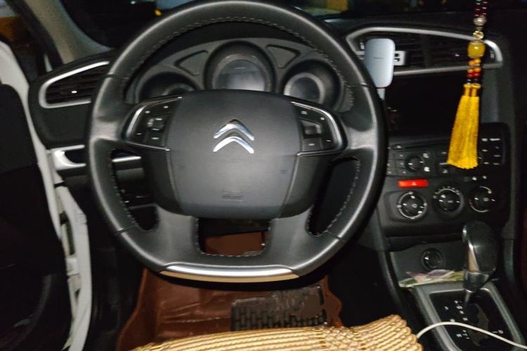 Used Citroen C4L 2014 1.8L Intelligent Drive Automatic Enjoyment Model Steering Wheel