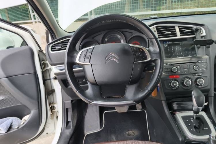 Used Citroen C4L 2014 1.8L Intelligent Drive Automatic Enjoyment Model Steering Wheel