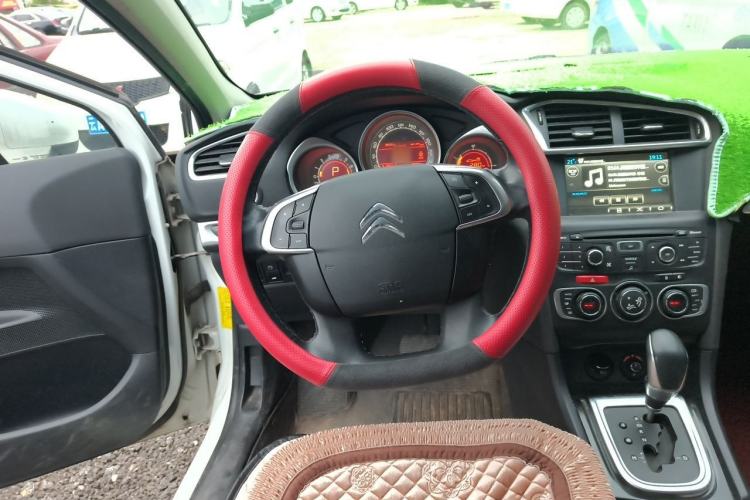 Used Citroen C4L 2014 1.6THP Intelligent Drive Automatic Dynamic Model Steering Wheel