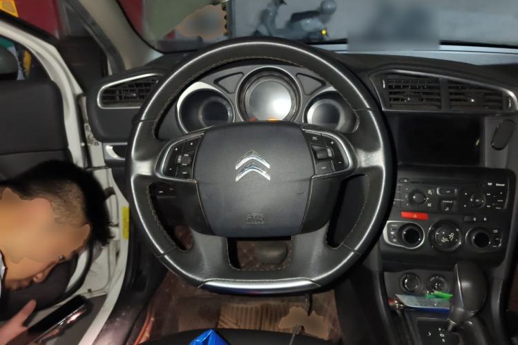 Used Citroen C4L 2014 1.6THP Connected Car Version Automatic Dynamic Model Steering Wheel