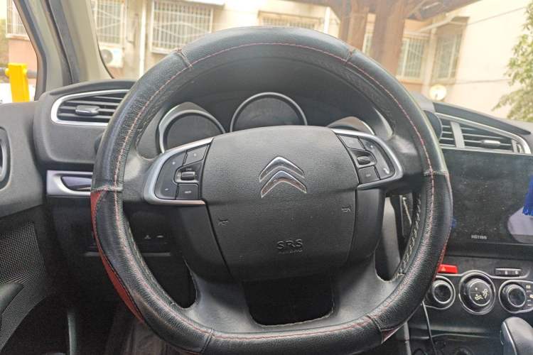 Used Citroen C4L 2014 1.6THP Intelligent Drive Automatic Dynamic Model Steering Wheel