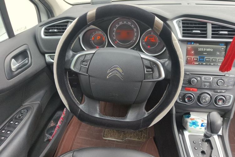 Used Citroen C4L 2014 1.6THP Intelligent Drive Automatic Dynamic Model Steering Wheel