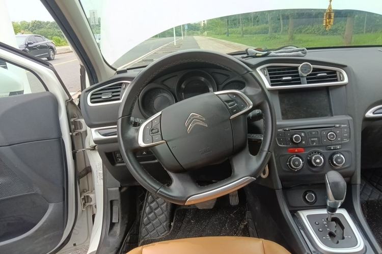 Used Citroen C4L 2014 1.8L Intelligent Drive Automatic Enjoyment Model Steering Wheel