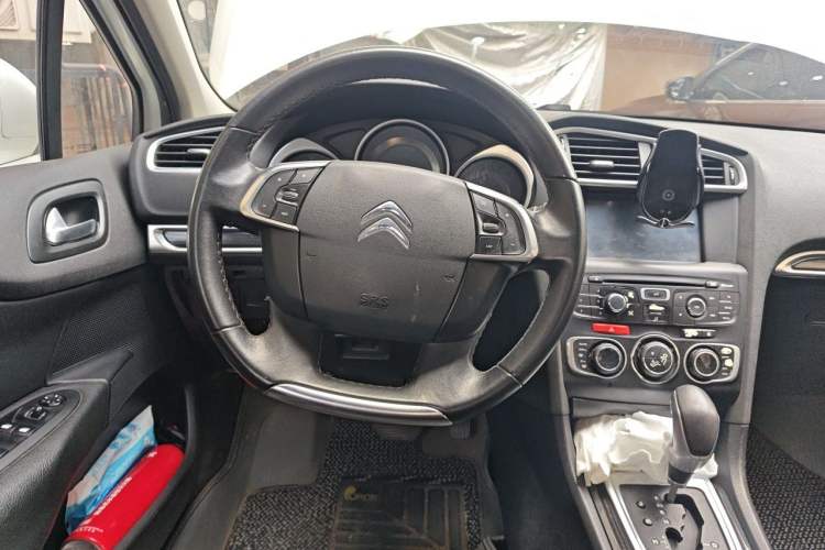 Used Citroen C4L 2014 1.8L Intelligent Drive Automatic Dynamic Model Steering Wheel