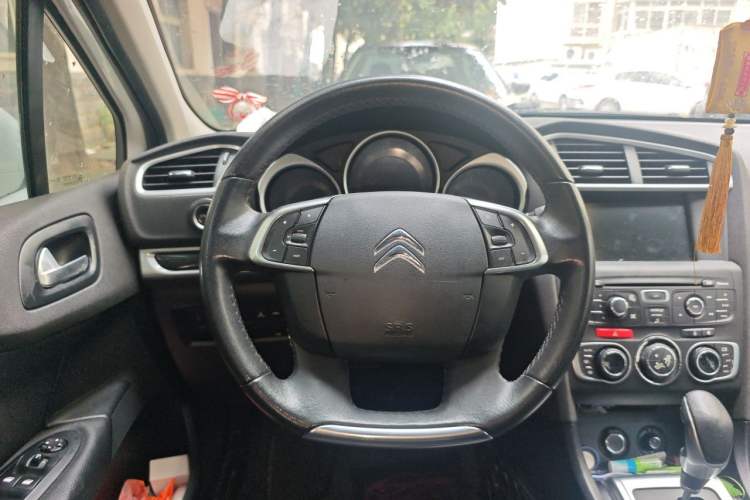 Used Citroen C4L 2014 1.8L Intelligent Drive Automatic Dynamic Model Steering Wheel