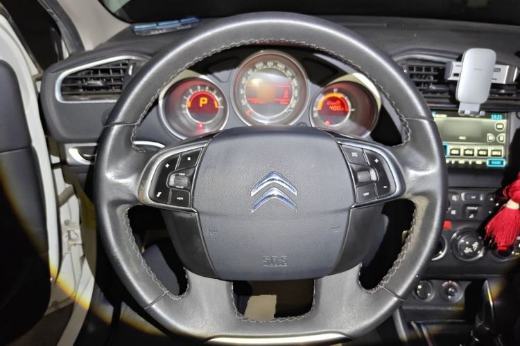 Used Citroen C4L 2014 1.6THP Intelligent Drive Automatic Dynamic Model Steering Wheel
