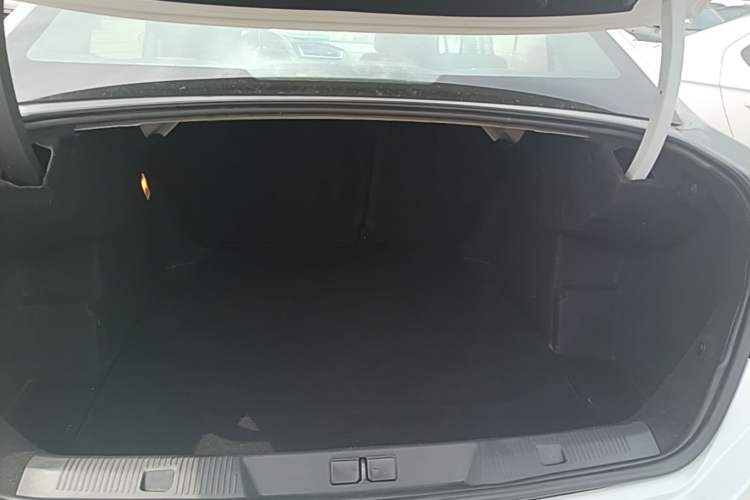 Used Citroen C4L 2014 1.8L Intelligent Drive Automatic Enjoyment Model Trunk
