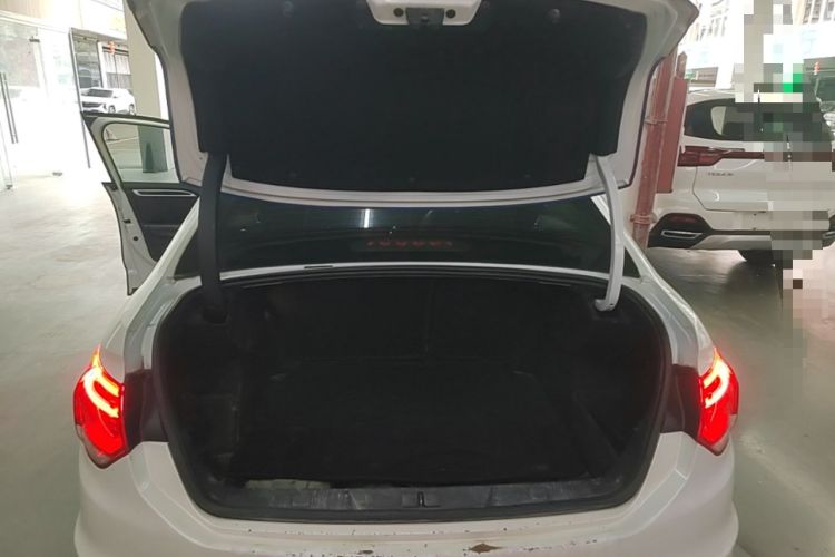 Used Citroen C4L 2014 1.8L Intelligent Drive Manual Version – Dynamic Edition Trunk