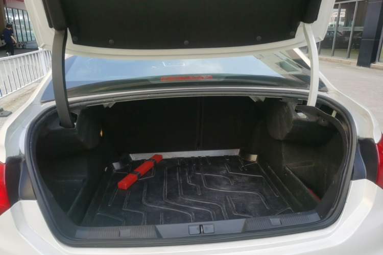 Used Citroen C4L 2014 1.8L Intelligent Drive Manual Version – Dynamic Edition Trunk