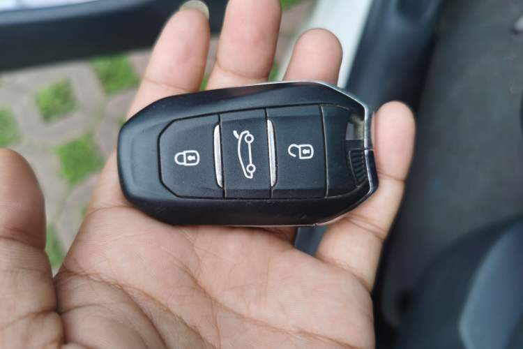 Used Citroen C4L 2014 1.6THP Intelligent Drive Automatic Dynamic Model Vehicle Key