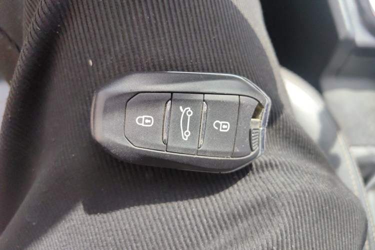 Used Citroen C4L 2014 1.6THP Intelligent Drive Automatic Dynamic Model Vehicle Key