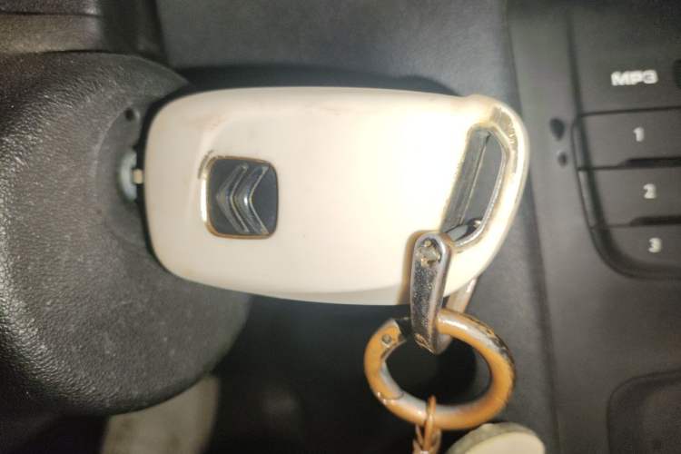 Used Citroen C4L 2014 1.8L Intelligent Drive Automatic Enjoyment Model Vehicle Key