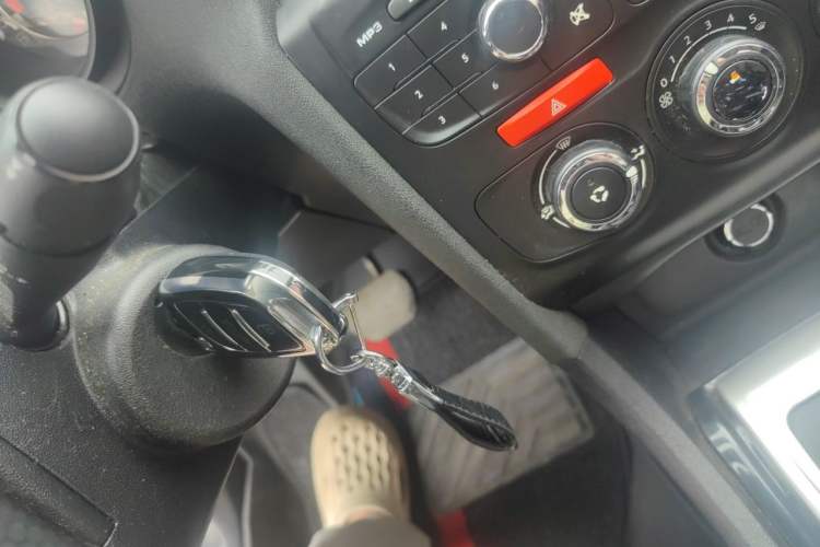 Used Citroen C4L 2014 1.8L Intelligent Drive Automatic Enjoyment Model Vehicle Key