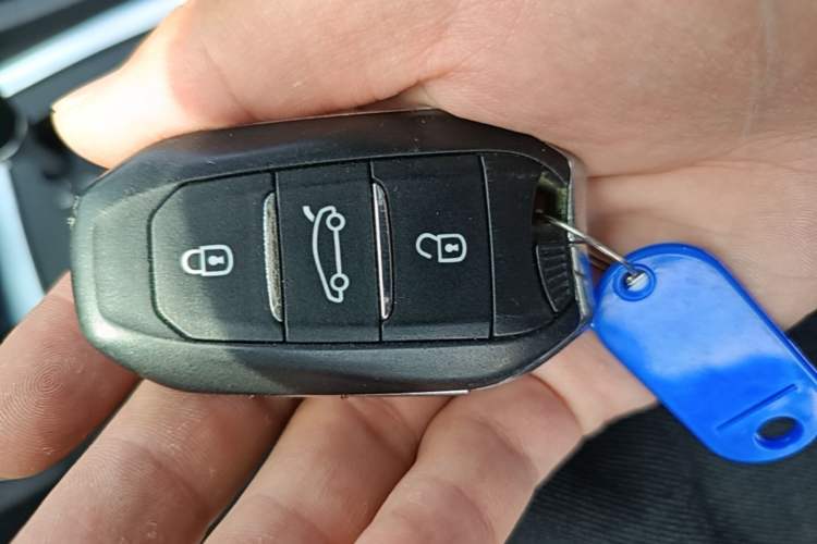 Used Citroen C4L 2014 1.6THP Intelligent Drive Automatic Dynamic Model Vehicle Key