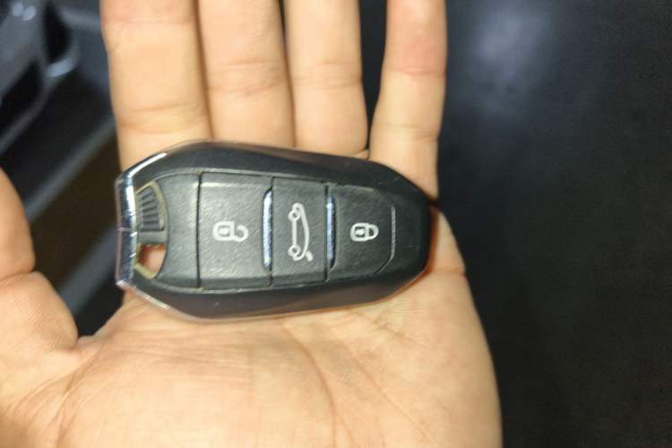Used Citroen C4L 2014 1.8L Intelligent Drive Automatic Dynamic Model Vehicle Key