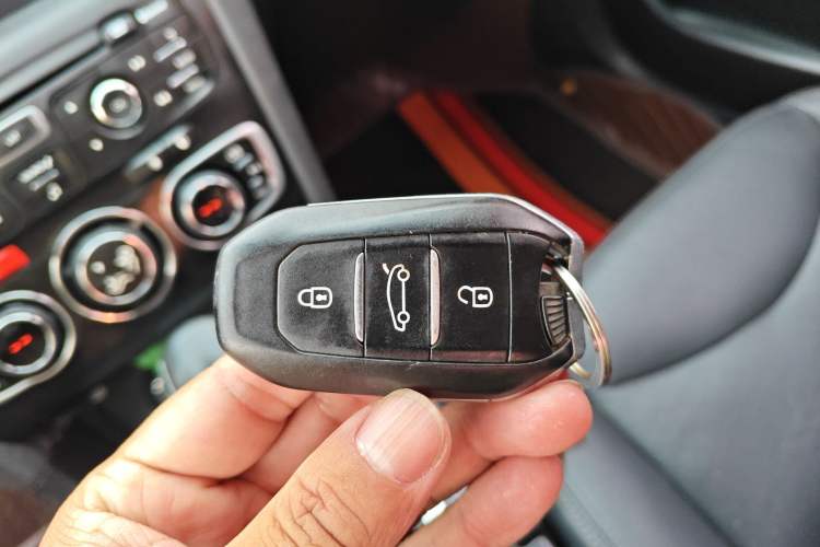 Used Citroen C4L 2014 1.6THP Intelligent Drive Automatic Dynamic Model Vehicle Key
