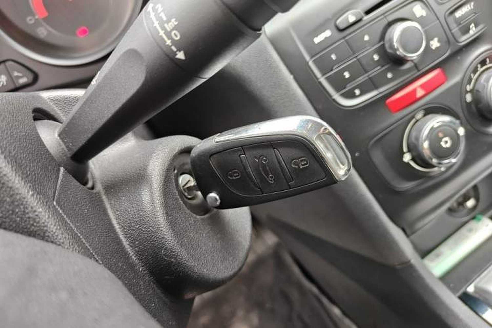 Used Citroen C4L 2014 1.8L Intelligent Drive Automatic Enjoyment Model Vehicle Key