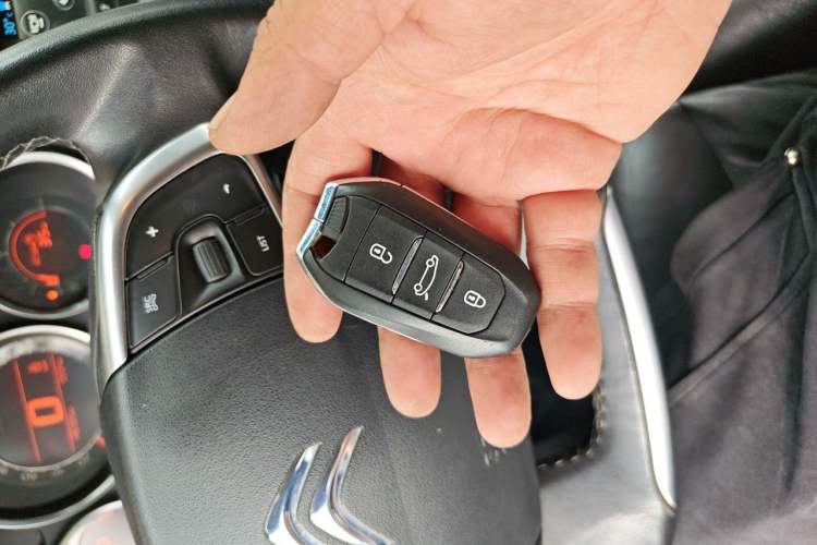 Used Citroen C4L 2014 1.8L Intelligent Drive Automatic Dynamic Model Vehicle Key