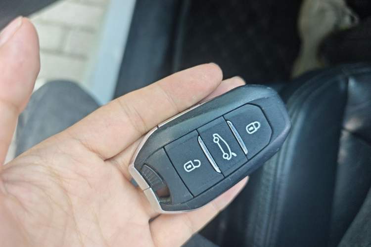 Used Citroen C4L 2014 1.8L Intelligent Drive Automatic Dynamic Model Vehicle Key