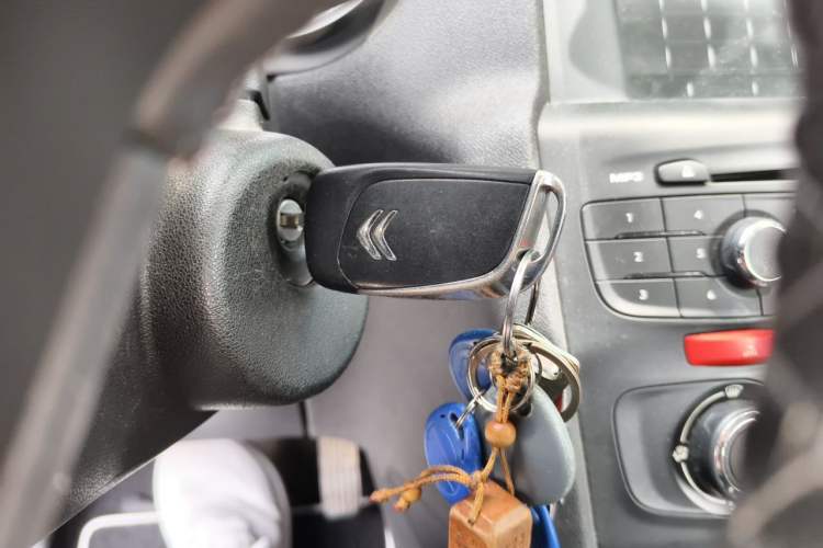Used Citroen C4L 2014 1.8L Intelligent Drive Automatic Enjoyment Model Vehicle Key