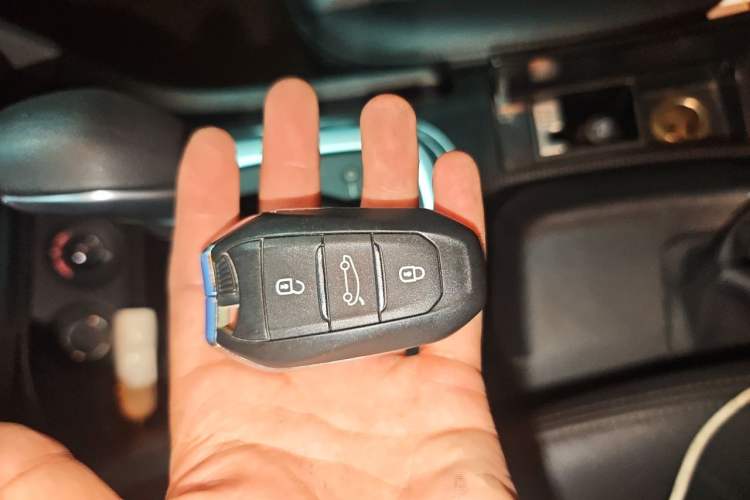 Used Citroen C4L 2014 1.8L Intelligent Drive Automatic Dynamic Model Vehicle Key