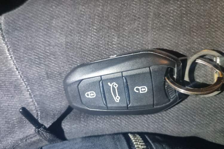 Used Citroen C4L 2014 1.6THP Intelligent Drive Automatic Dynamic Model Vehicle Key