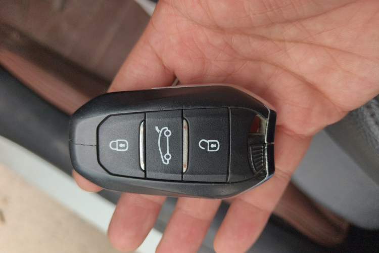 Used Citroen C4L 2014 1.6THP Intelligent Drive Automatic Dynamic Model Vehicle Key