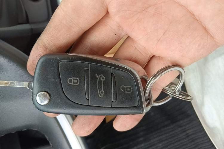 Used Citroen C4L 2014 1.8L Intelligent Drive Automatic Enjoyment Model Vehicle Key