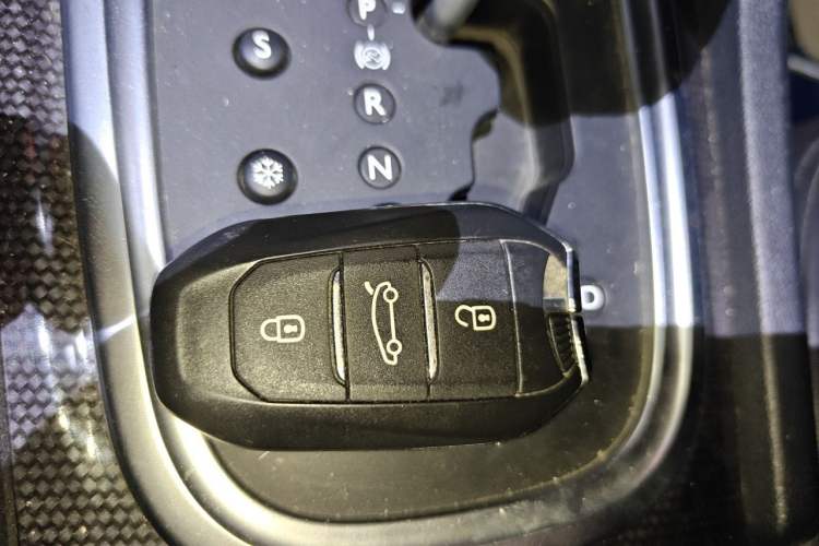 Used Citroen C4L 2014 1.6THP Intelligent Drive Automatic Dynamic Model Vehicle Key