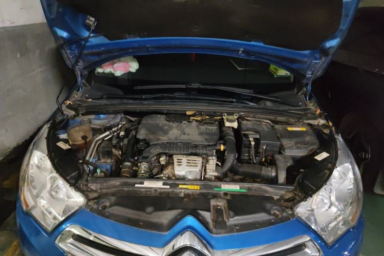 Used Citroen C4L 2015 1.2T Automatic Luxury Edition Engine Bay