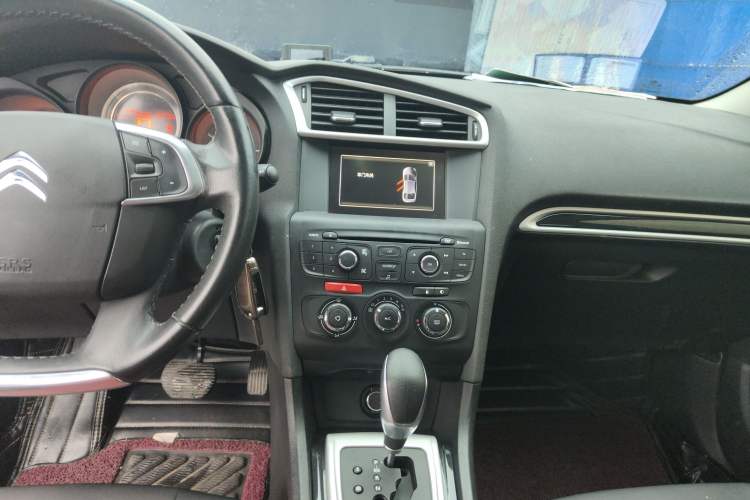 Used Citroen C4L 2015 1.8L Automatic Luxury Edition Audio And AC Panel