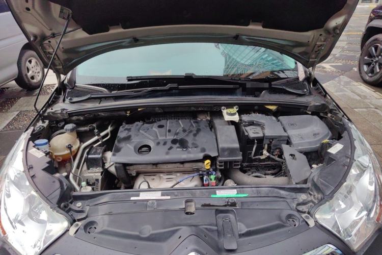 Used Citroen C4L 2015 1.8L Automatic Prestige Edition Engine Bay