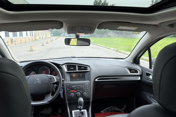 Used Citroen C4L 2015 1.8L Automatic Luxury Edition Headliner