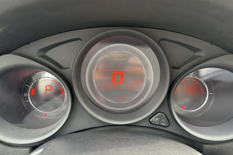 Used Citroen C4L 2015 1.8L Automatic Luxury Edition Instrument Cluster