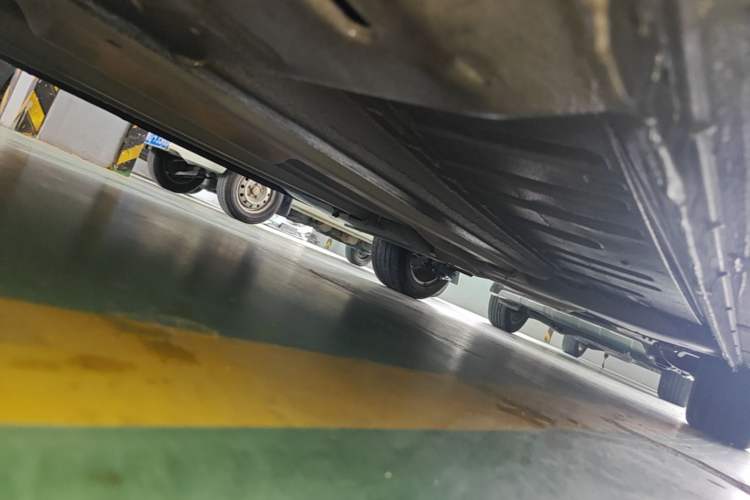 Used Citroen C4L 2015 1.8L Automatic Leading Edition Chassis Front Left