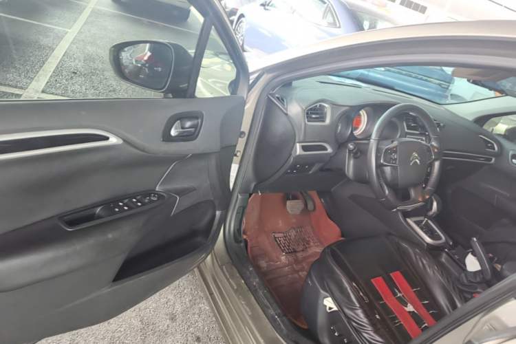 Used Citroen C4L 2015 1.8L Automatic Luxury Edition Driver Seat