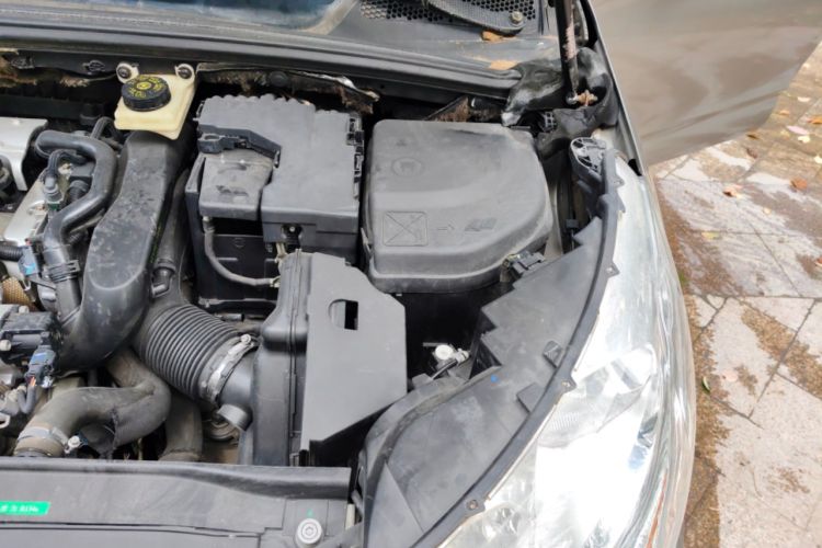 Used Citroen C4L 2015 1.6T Automatic Prestige Edition Engine Bay Left