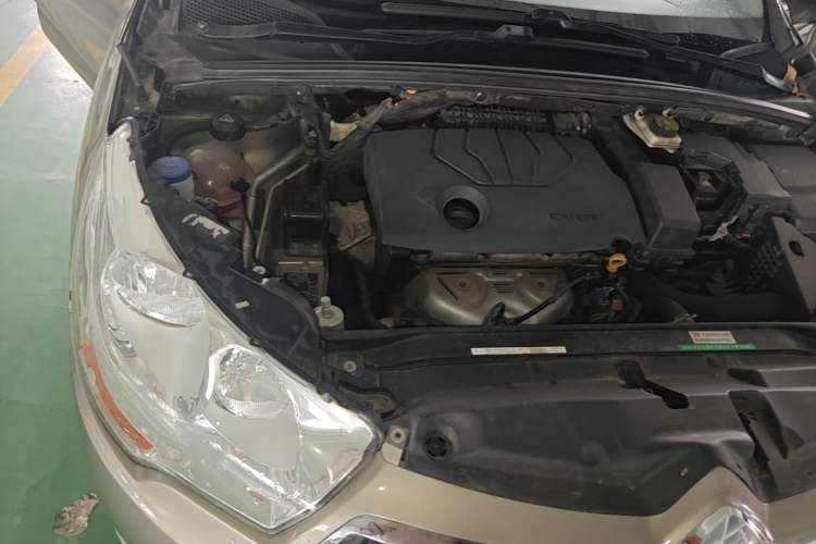 Used Citroen C4L 2015 1.8L Automatic Leading Edition Engine Bay Right