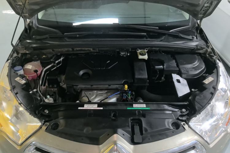 Used Citroen C4L 2015 1.8L Automatic Luxury Edition Engine Bay