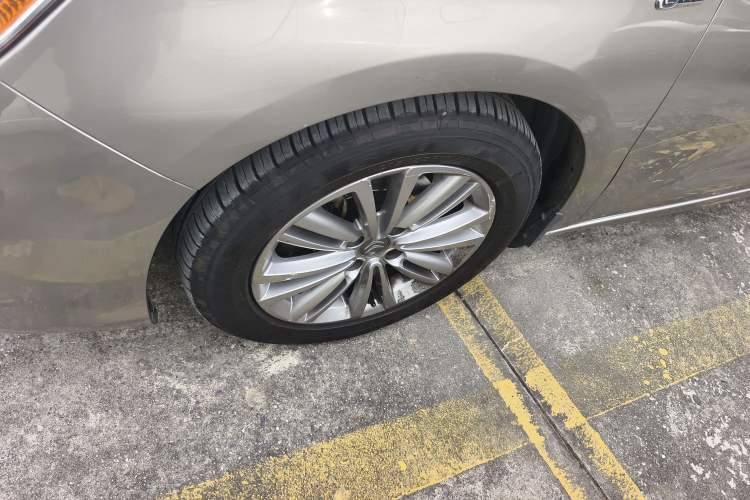 Used Citroen C4L 2015 1.2T Automatic Luxury Edition Exterior 7