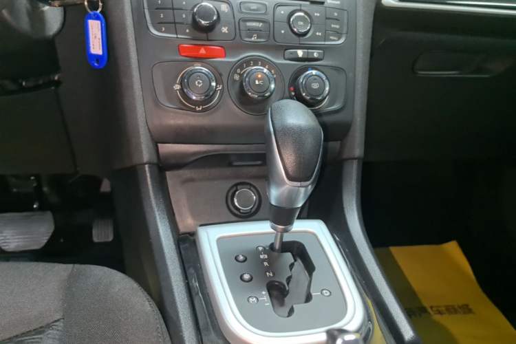 Used Citroen C4L 2015 1.8L Automatic Luxury Edition Gear Lever