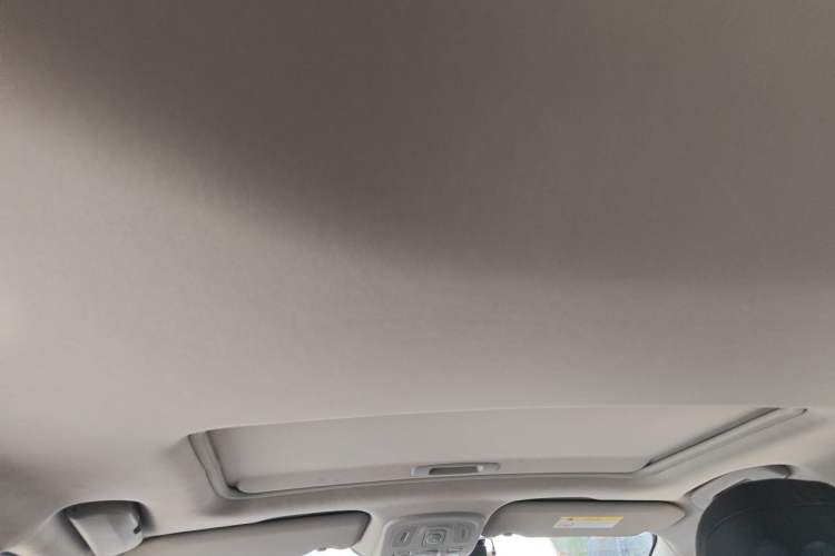 Used Citroen C4L 2015 1.2T Automatic Prestige Edition Headliner