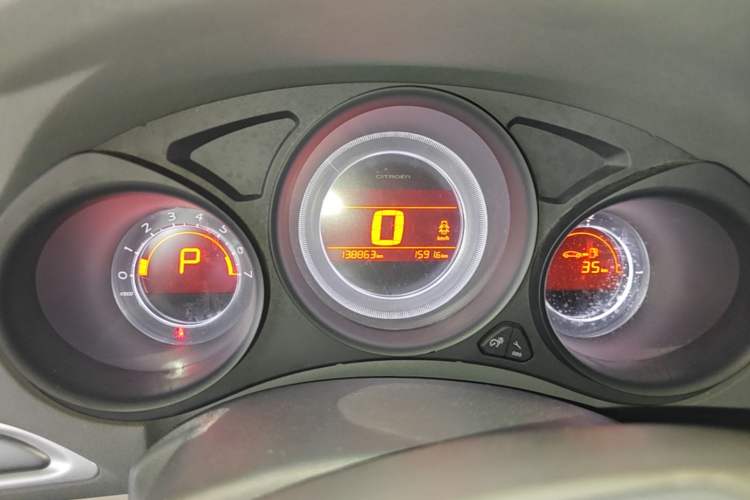 Used Citroen C4L 2015 1.8L Automatic Leading Edition Instrument Cluster