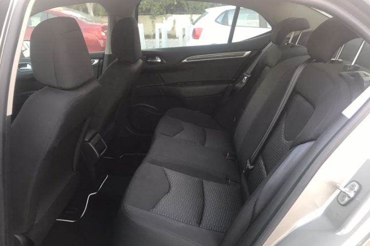 Used Citroen C4L 2015 1.8L Automatic Luxury Edition Interior 4