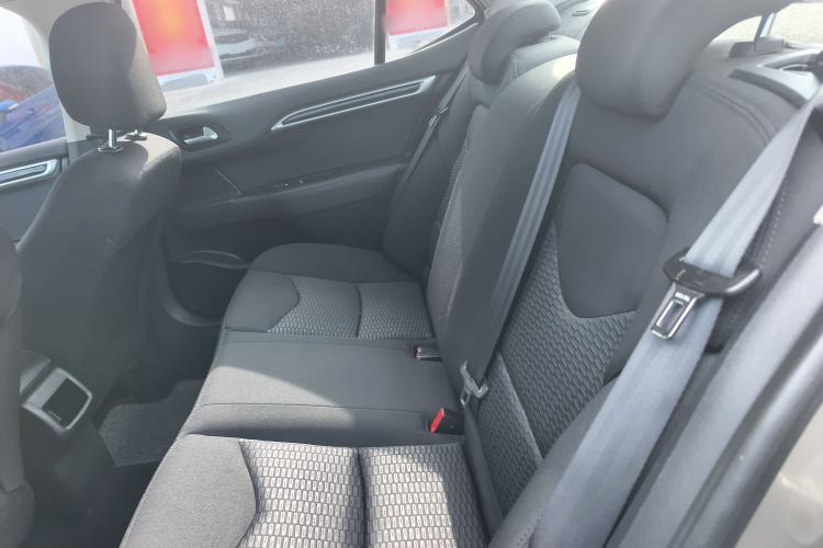 Used Citroen C4L 2015 1.2T Automatic Luxury Edition Interior 4