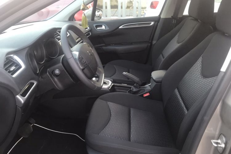 Used Citroen C4L 2015 1.8L Automatic Luxury Edition Interior 5
